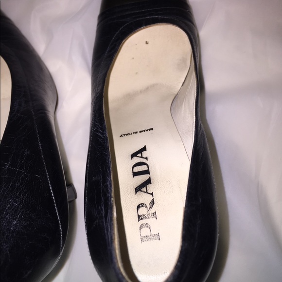 Prada Leather Round Toe Pumps - Picture 9 of 9